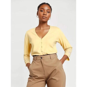 Pendleton‎ Women's Small Yellow Embroidered Cardigan Sweater Long Sleeve V-Neck